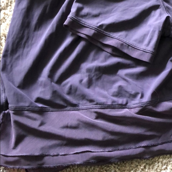Plum colored lulu top - Picture 2 of 3